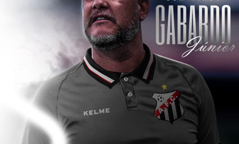 Anápolis contrata o técnico Gabardo Júnior