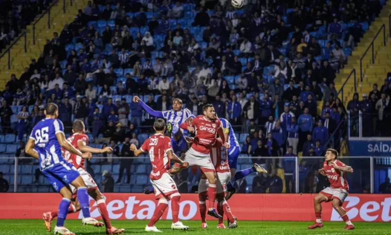 Avaí e Vila Nova-GO ficam no empate pela 17ª rodada da Série B