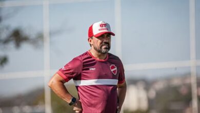 Luizinho Lopes diz que episódio com Guilherme Parede é página virada e prega foco no Avaí