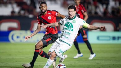 Apático, Atlético-GO empata com a Chapecoense e chega a quatro jogos sem vencer