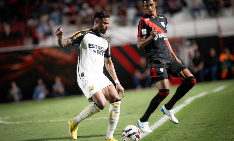 Em noite ruim, Atlético-GO joga mal e é derrotado pelo Criciúma no Antônio Accioly