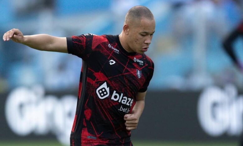 Atacante do Atlético-GO negocia com o Novorizontino e pode deixar o clube