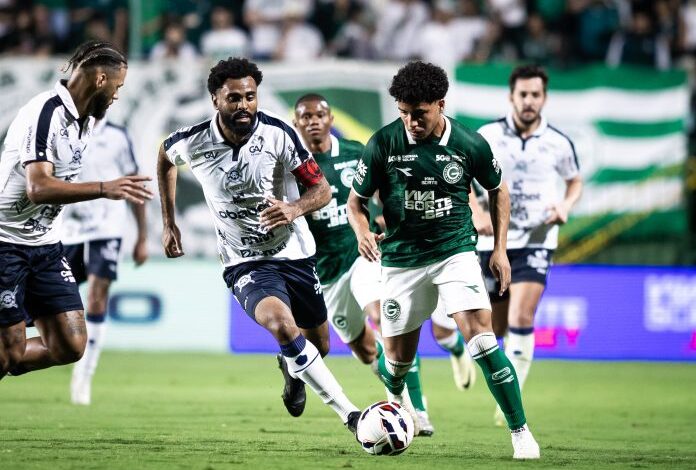 Tadeu perde pênalti, mas Goiás marca no final e empata com o Remo no fim do 1º turno