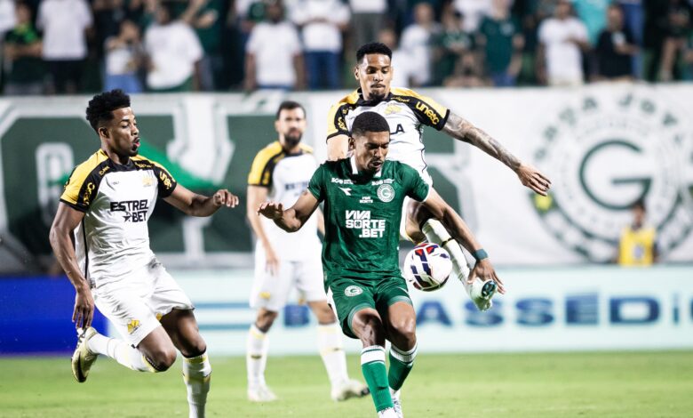 Goiás busca empate com Criciúma, mas perde chance incrível de retomar a liderança da Série B