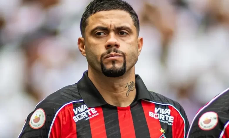 Goiás acerta contratação do meia-atacante Wellington Rato