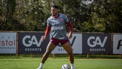 Com baixa na lateral e retorno encaminhado, Vila Nova se ajusta para o próximo jogo