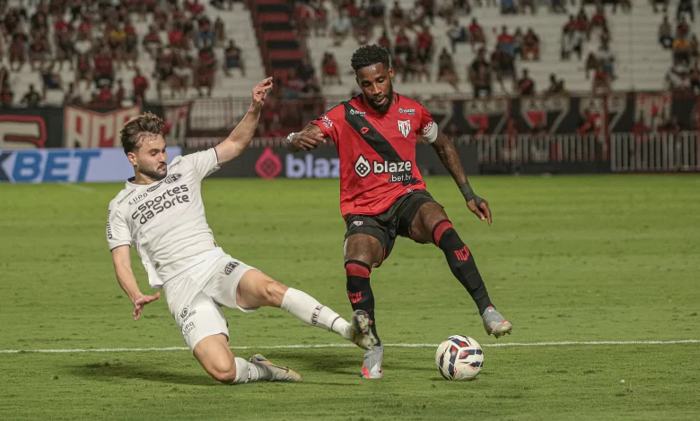 Atlético-GO perde para Ferroviária e vai ficando fora da disputa pelo acesso no Brasileiro