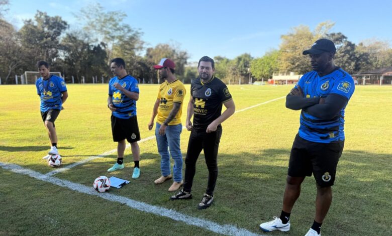 Com 23 jogadores, elenco do Crixás inicia pré-temporada visando à Terceirona
