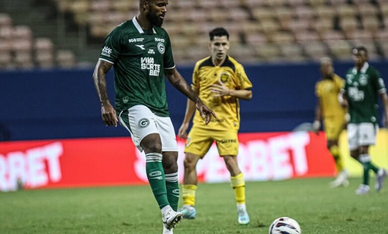 Goiás cede empate ao Amazonas, mas volta à liderança da Série B